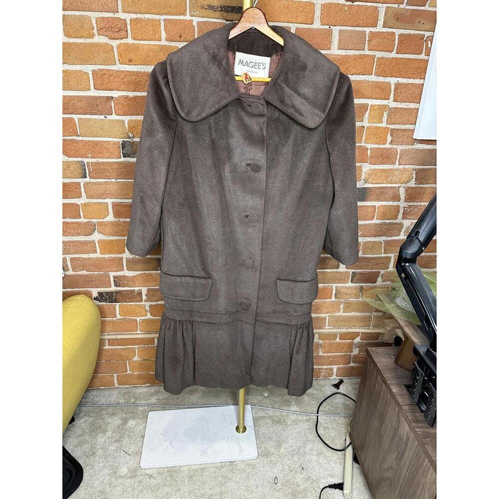 Vintage Magee's Lilli Ann Brown Wool Coat with Big Collar